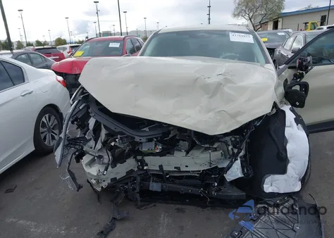 2025 Ford Mustang Mach-E Premium z USA, uszkodzony, nr VIN 3FMTK3R79SMA21756